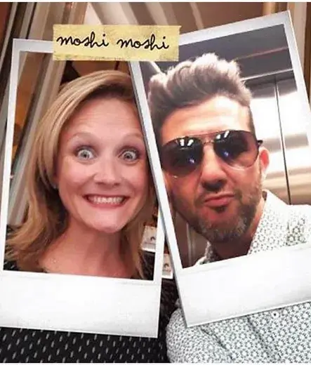 Moshi moshi Moshi moshi signature